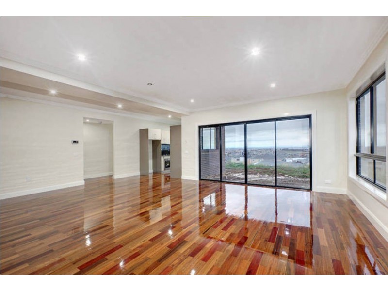 5 Hawkstowe Crescent, Greenvale VIC 3059