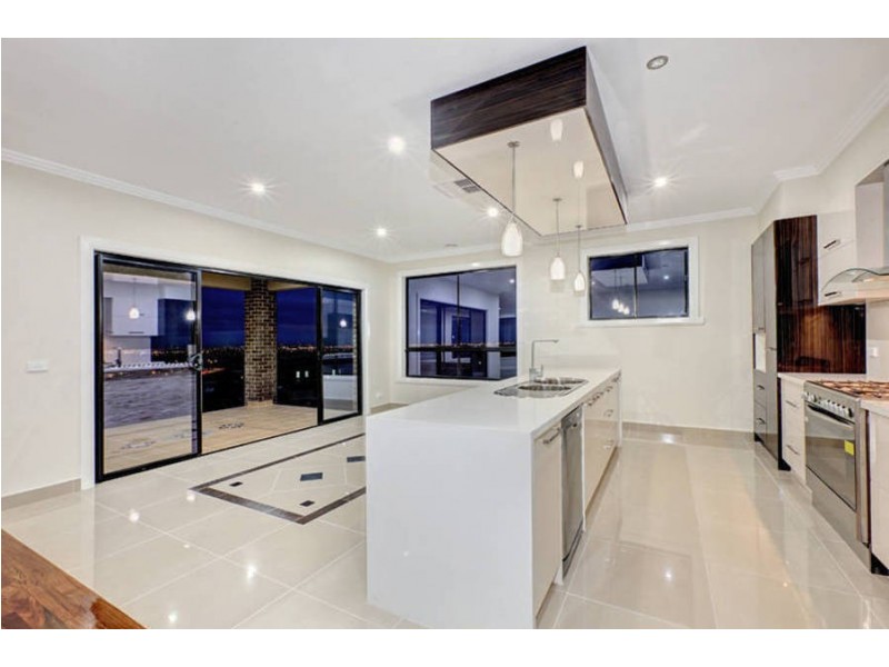 5 Hawkstowe Crescent, Greenvale VIC 3059