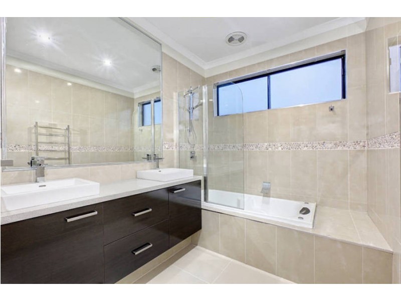 5 Hawkstowe Crescent, Greenvale VIC 3059