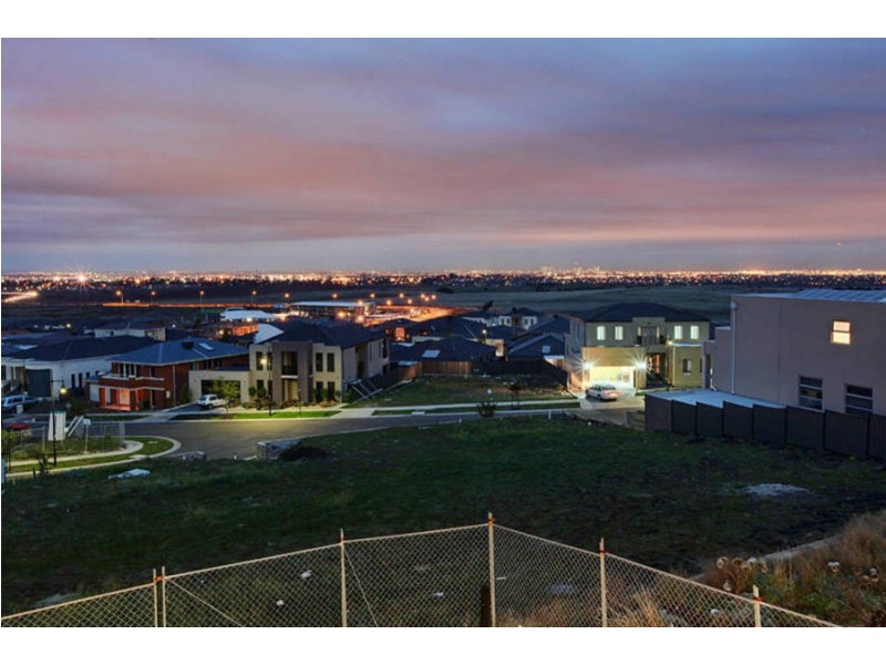 5 Hawkstowe Crescent, Greenvale VIC 3059