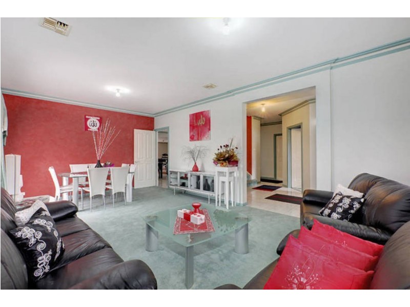 1 Hopkins Way, Meadow Heights VIC 3048