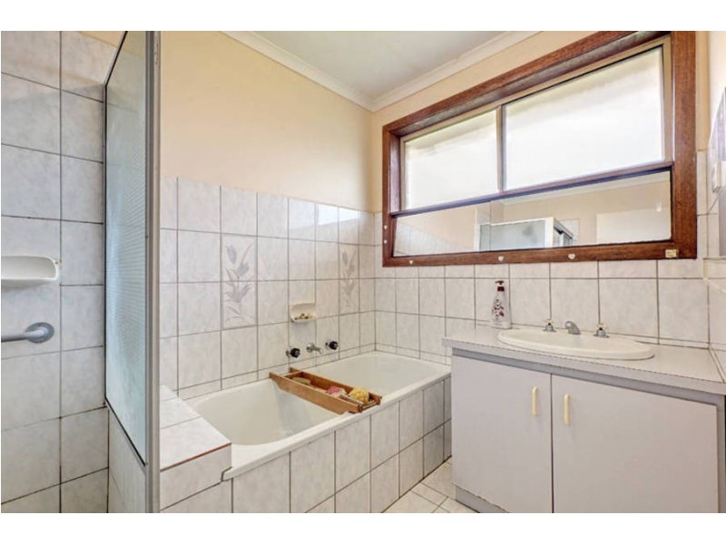 10 Keogh Court, Meadow Heights VIC 3048