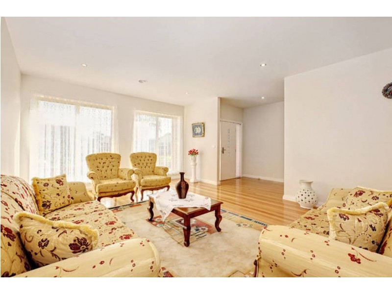 20 Morwell Crescent, Dallas VIC 3047