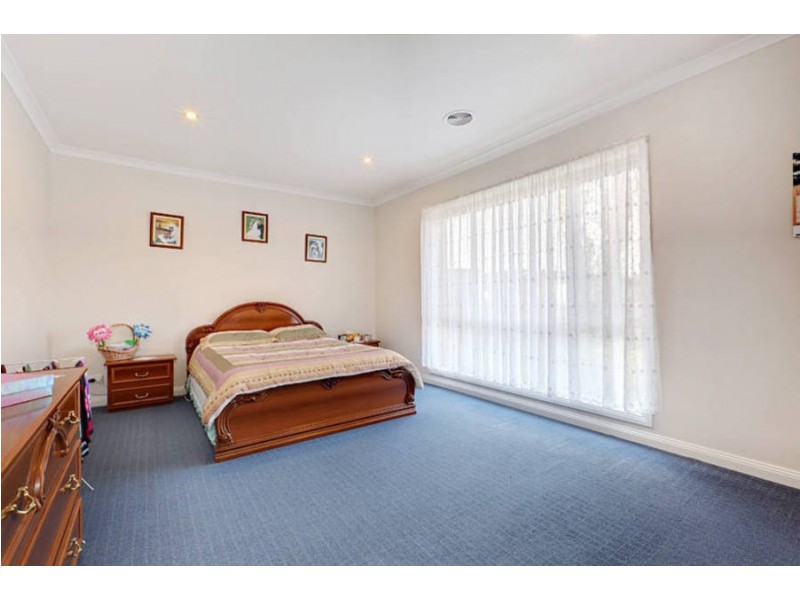 20 Morwell Crescent, Dallas VIC 3047