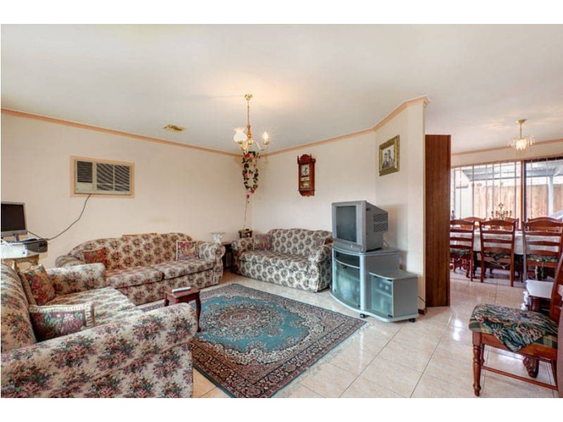 11 Amstel Court, Meadow Heights VIC 3048