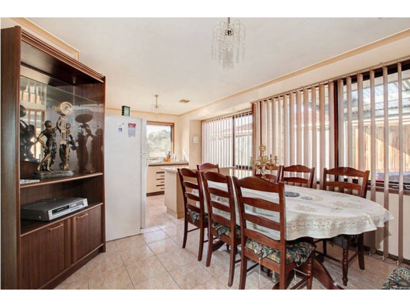 11 Amstel Court, Meadow Heights VIC 3048