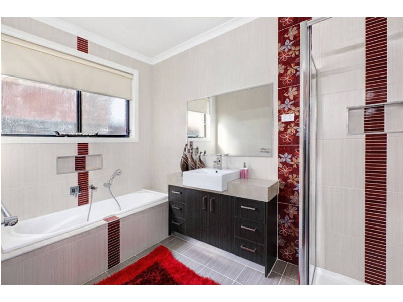 20 Ebony Circuit, Craigieburn VIC 3064