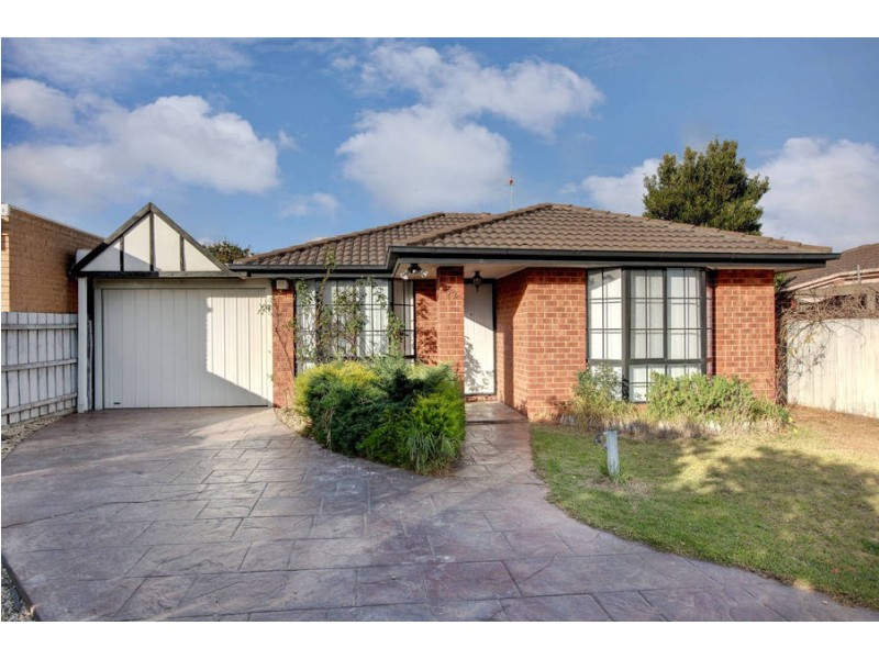 12 Shearer Place, Roxburgh Park VIC 3064