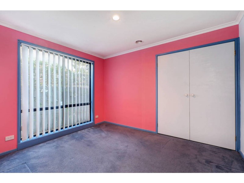 12 Shearer Place, Roxburgh Park VIC 3064