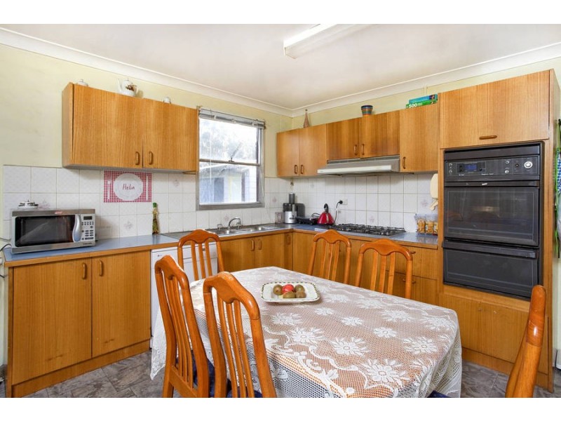 31 Benella Street, Dallas VIC 3047