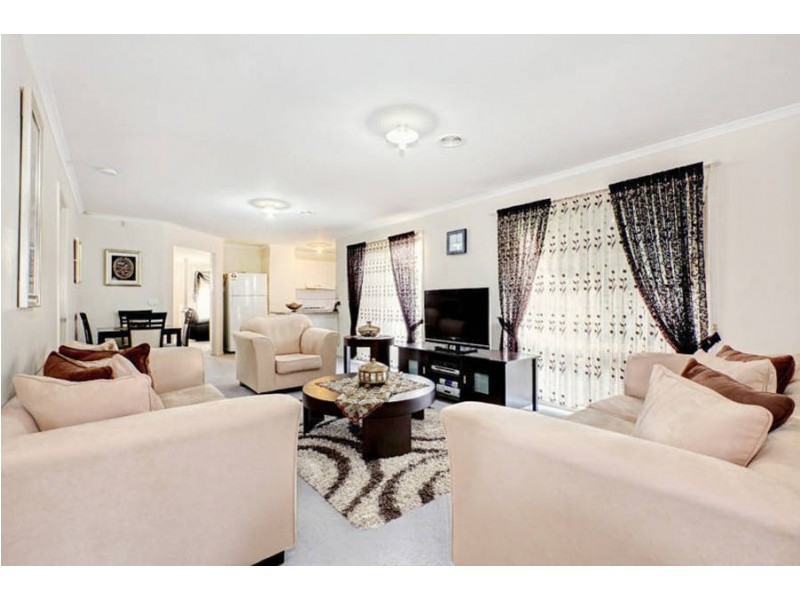 10 Tigris Court, Roxburgh Park VIC 3064