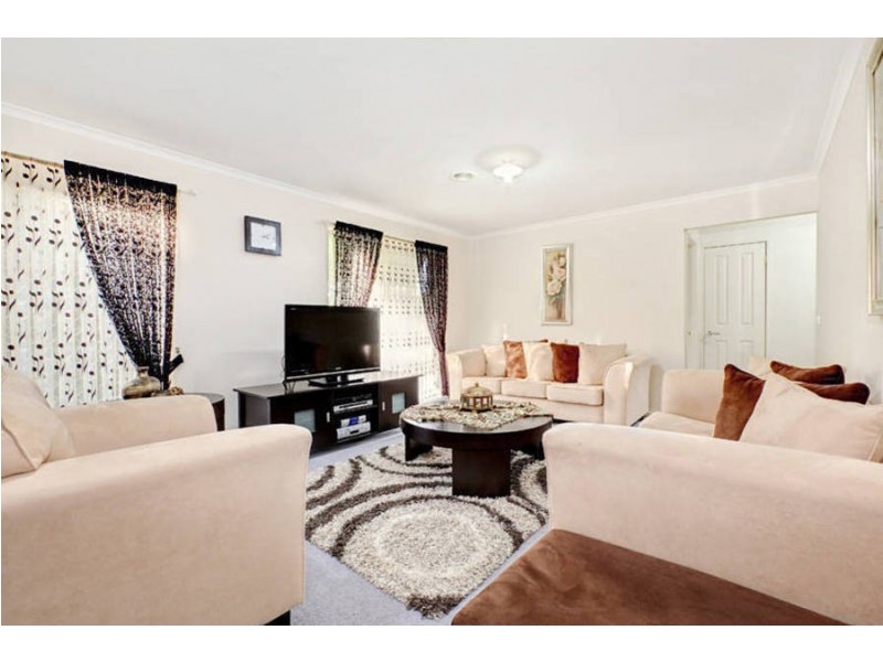 10 Tigris Court, Roxburgh Park VIC 3064