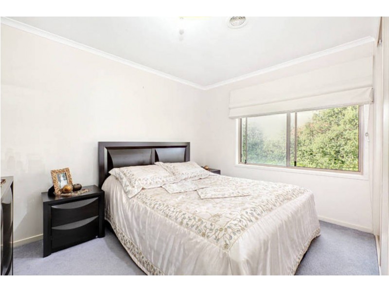 10 Tigris Court, Roxburgh Park VIC 3064