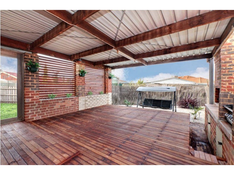 2/16 Brodie Court, Meadow Heights VIC 3048