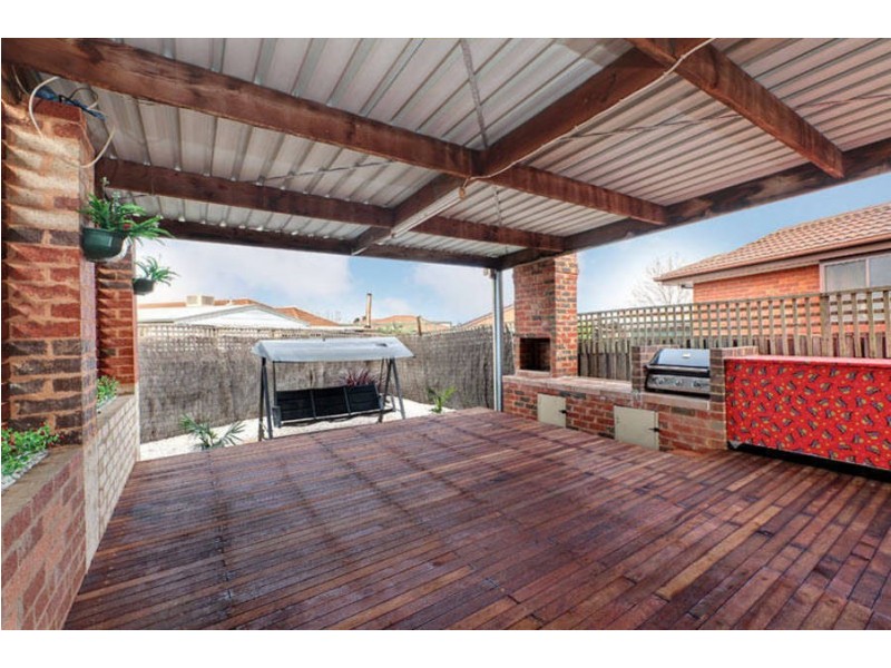 2/16 Brodie Court, Meadow Heights VIC 3048