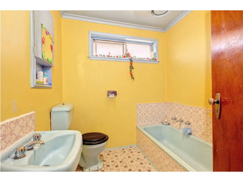 11 Childers Crescent, Coolaroo VIC 3048