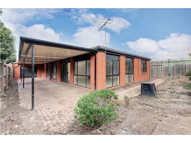 4 Orlando Drive, Roxburgh Park VIC 3064