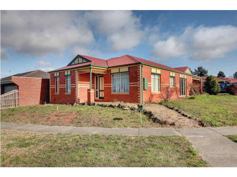 41 St Clair Boulevard, Roxburgh Park VIC 3064