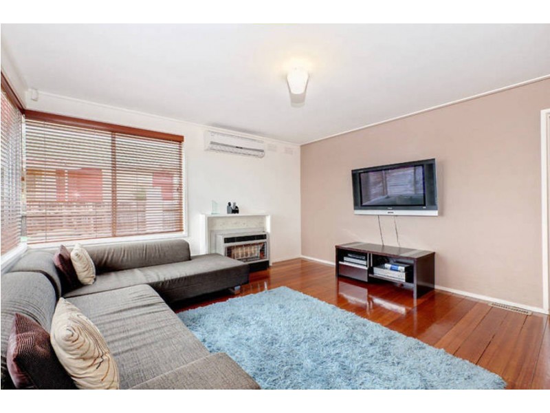 17 Tooradin Avenue, Dallas VIC 3047