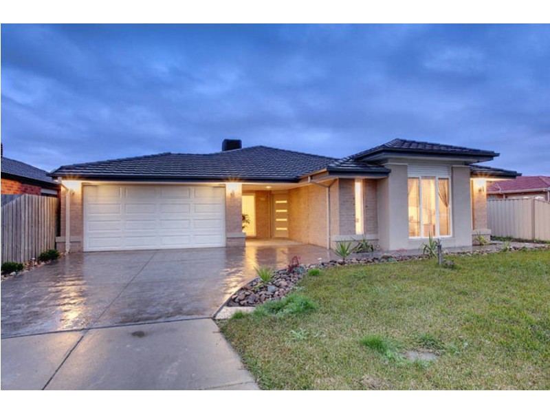 15 Broadway Street, Roxburgh Park VIC 3064