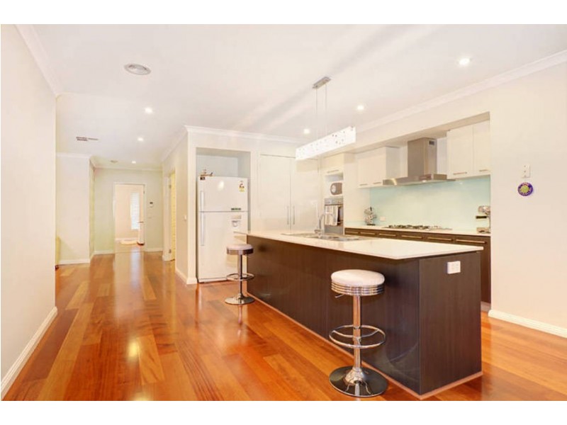 15 Broadway Street, Roxburgh Park VIC 3064