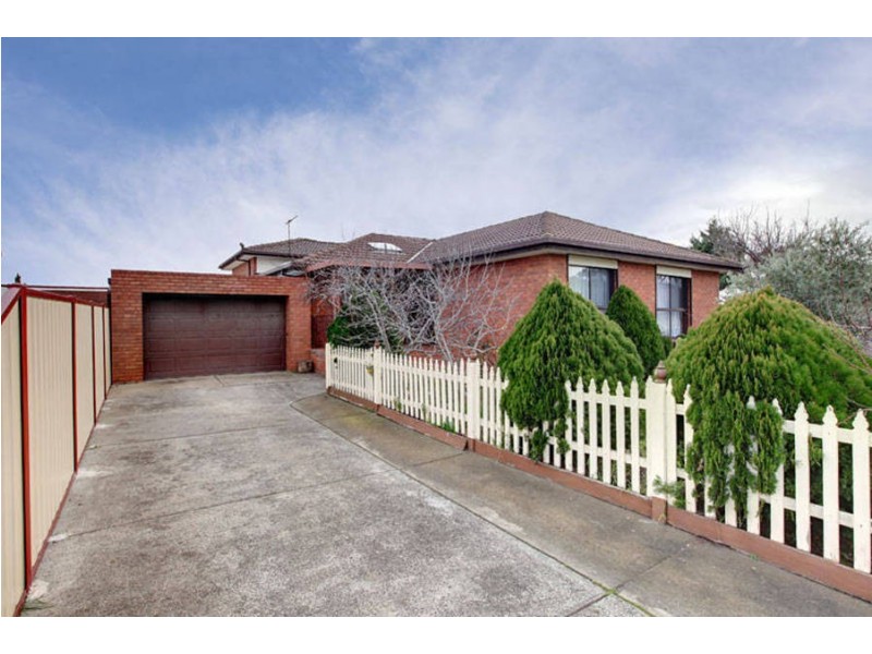 11 Knight Court, Meadow Heights VIC 3048