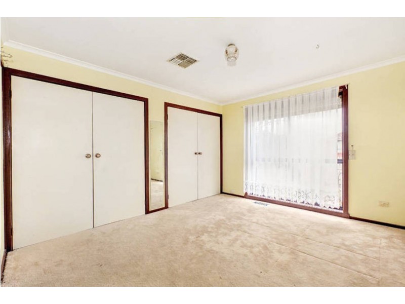 11 Knight Court, Meadow Heights VIC 3048