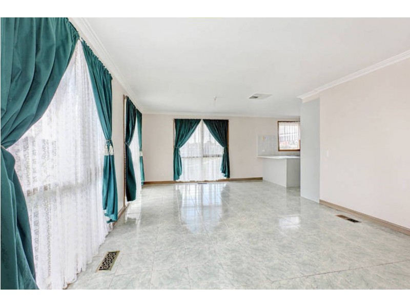 20 Magnolia Boulevard, Meadow Heights VIC 3048