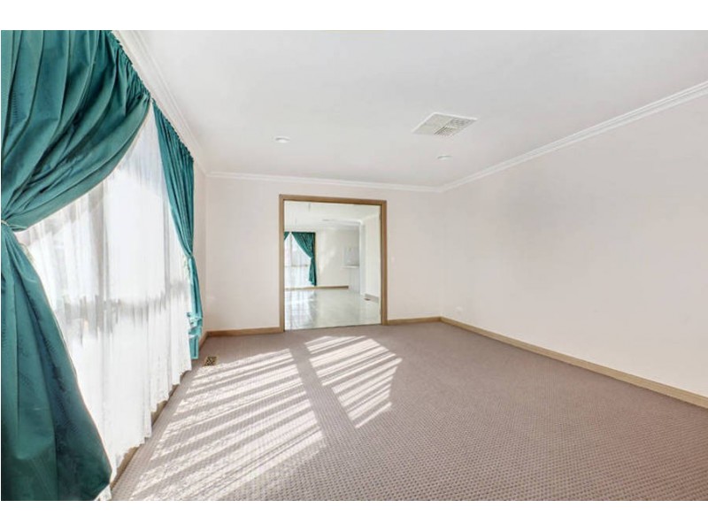 20 Magnolia Boulevard, Meadow Heights VIC 3048