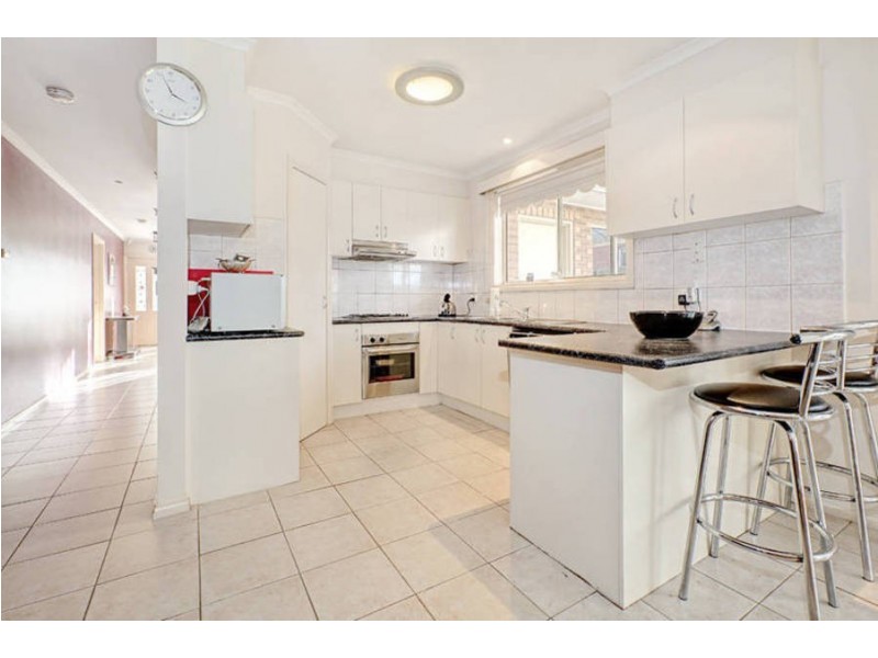 6 Mayfield Mews, Roxburgh Park VIC 3064