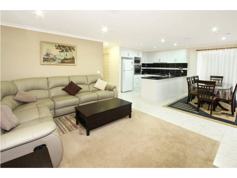 23 Burrora Way, Craigieburn VIC 3064