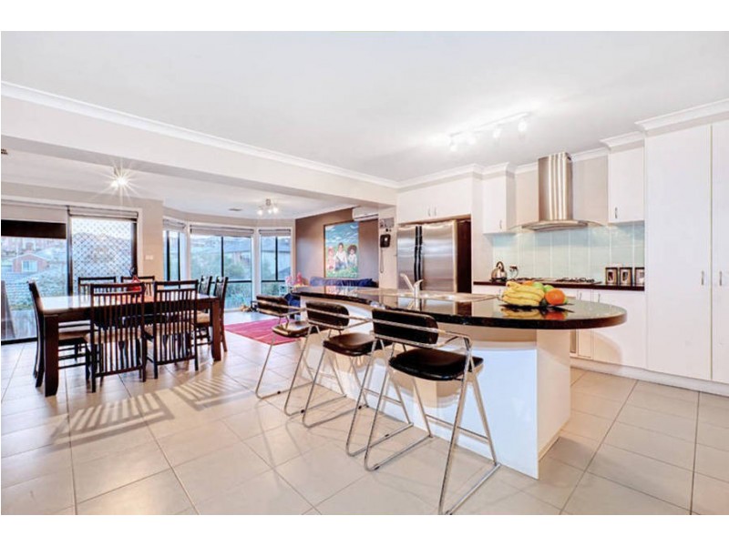 19 Langbourne Court, Greenvale VIC 3059