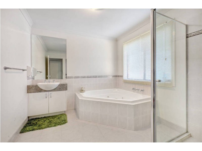 19 Langbourne Court, Greenvale VIC 3059