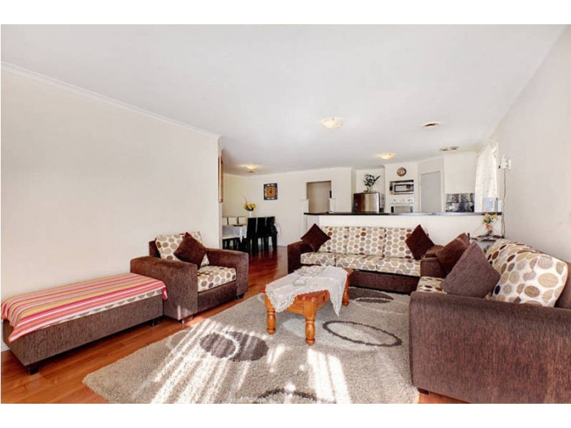 9 Crespin Place, Roxburgh Park VIC 3064