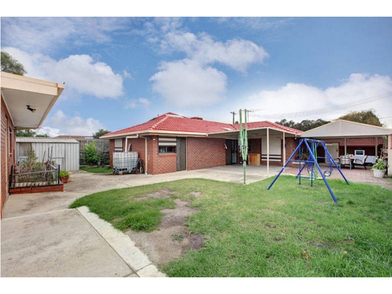 1 Wandin Court, Meadow Heights VIC 3048