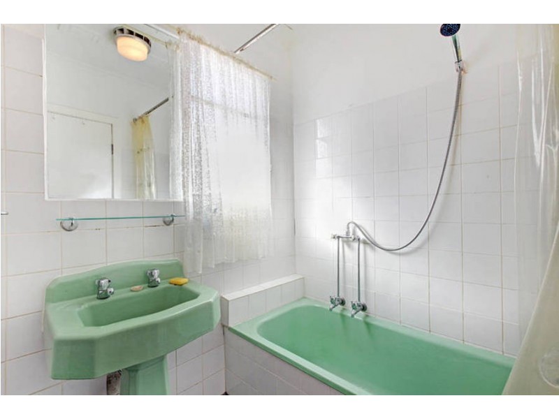 2 Mitchell Court, Glenroy VIC 3046