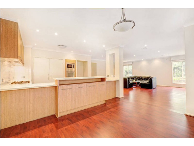 121 Kirkham Drive, Greenvale VIC 3059