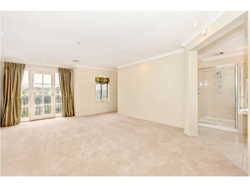 121 Kirkham Drive, Greenvale VIC 3059