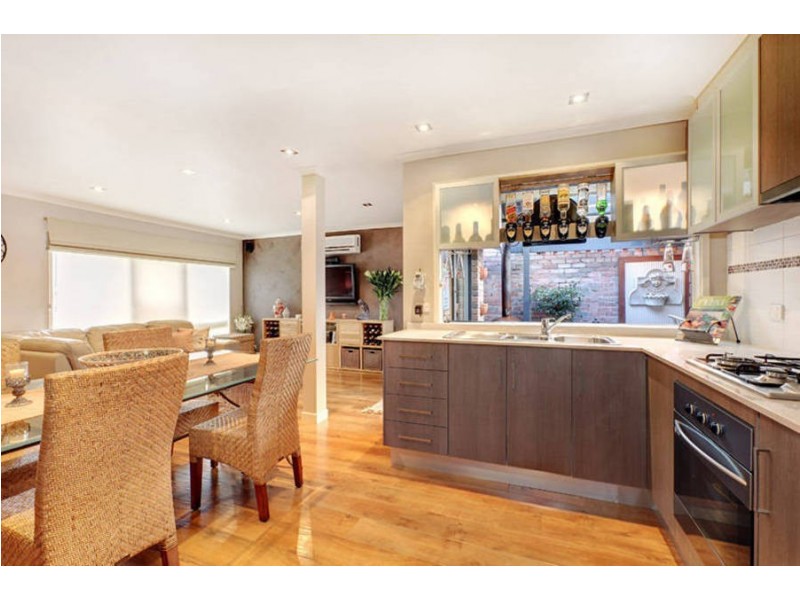 9 Devon Court, Meadow Heights VIC 3048