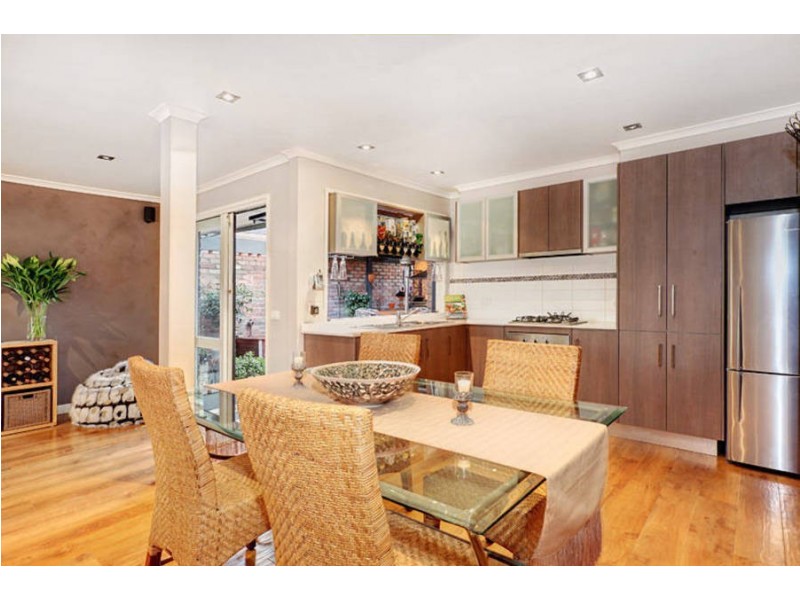 9 Devon Court, Meadow Heights VIC 3048