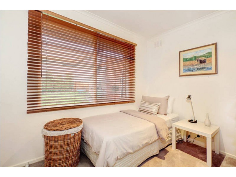 9 Devon Court, Meadow Heights VIC 3048