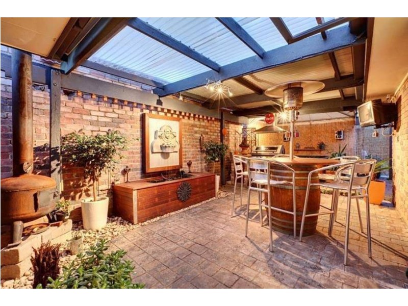 9 Devon Court, Meadow Heights VIC 3048