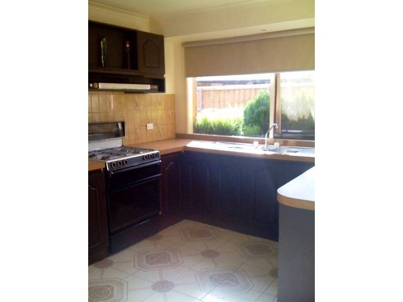 11 Devon Court, Meadow Heights VIC 3048