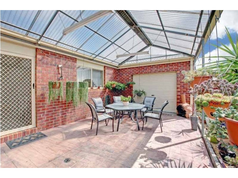 21 Mackellar Drive, Roxburgh Park VIC 3064