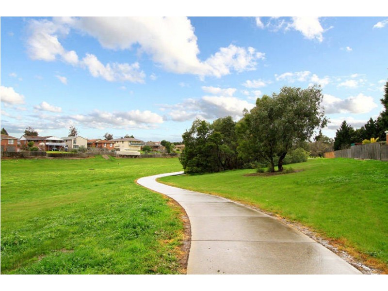 2/18 Bronco Court, Meadow Heights VIC 3048