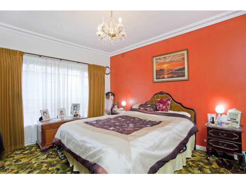 23 Sutherland Street, Hadfield VIC 3046