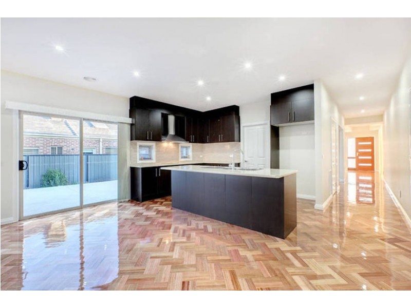 1 Cleveland Drive, Craigieburn VIC 3064