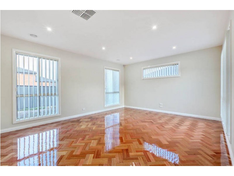 1 Cleveland Drive, Craigieburn VIC 3064