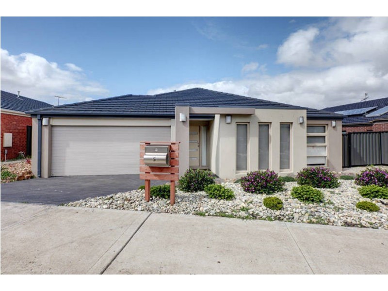 5 Bondin Court, Greenvale VIC 3059