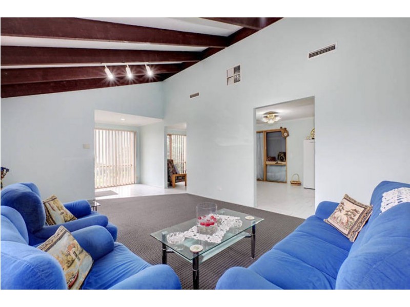 7 Karoonda Court, Meadow Heights VIC 3048